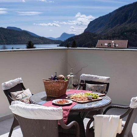 Attico Con Vista Sul Lago E Montagne A Молвена Екстериор снимка